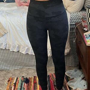 LuLulemon Black Camouflage Align Leggings